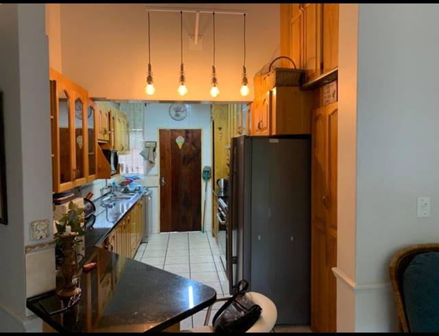 3 BEDROOM TOWNHOUSE FOR SALE IN VANDERBIJLPARK SE 3